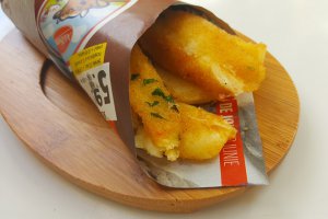 Sticksuri de cascaval pane
