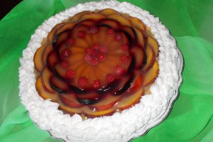 Tarta cu fructe, budinca si frisca
