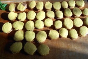 Paleuri cu crema de ciocolata