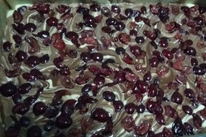 Prajitura marmorata cu visine