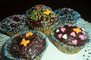 Briose cu surprize