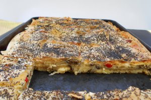 Placinta cu cas si legume