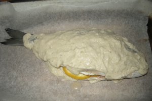Dorada in crusta de sare la cuptor