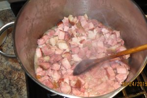 Varza acra cu ciolan afumat si orez la cuptor