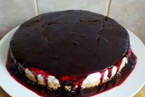 Tort cu jeleu de mure