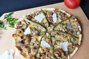 Tarta cu ton, ciuperci si sparanghel