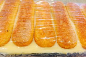 Prajitura cu piscoturi si crema de lamaie