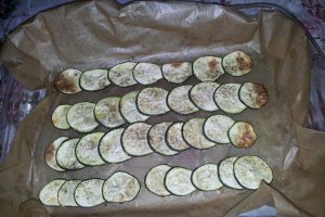 Cipsuri din dovlecel verde la cuptor