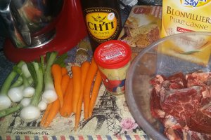 Tocanita belgiana cu carne de vita si bere - Carbonade