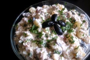 Salata de cartofi cu macrou afumat