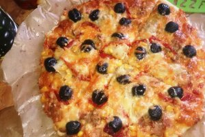 Pizza cu ton