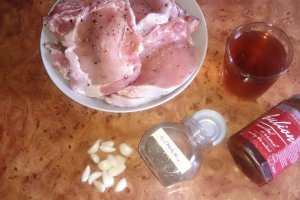 Cotlet de porc cu sos, la cuptor