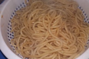 Spaghetti integrale cu ton