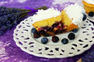 Briose cu fructe de padure