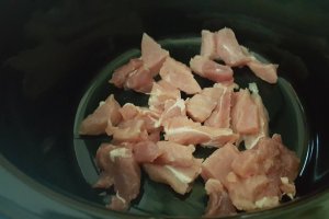 Tocana de naut cu zucchini si carne de porc la slow cooker Crock-Pot