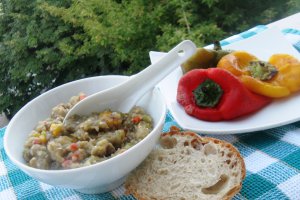 Salata de vinete cu ardei copti