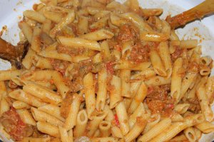 Penne cu ton si ciuperci