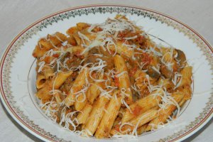 Penne cu ton si ciuperci