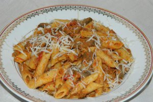Penne cu ton si ciuperci