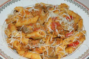 Penne cu ton si ciuperci