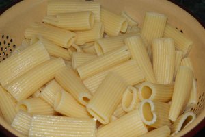 Rigatoni cu carne