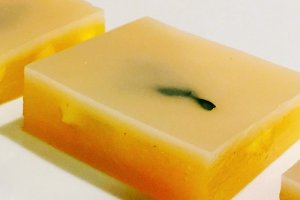 Cuburi jeleu mango si cocos