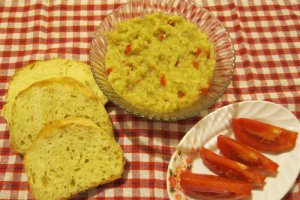 Salata de vinete cu ardei copt