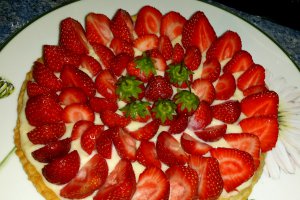 Tarta cu capsuni