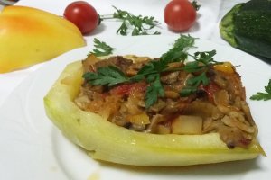 Dovleac umplut cu legume