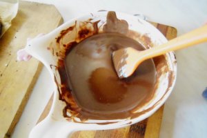 Prajitura cu gem de prune si migdale