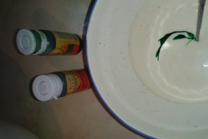 Rulada cu model si crema de iaurt cu fructe de padure