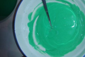 Rulada cu model si crema de iaurt cu fructe de padure
