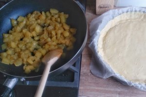 Placinta englezeasca cu mere