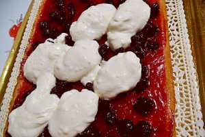 Tort cu mascarpone  si  lapte condensat