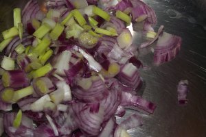 Tarta cu carne tocata, ciuperci si cascaval