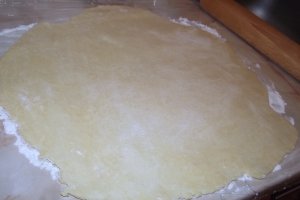 Tarta cu carne tocata, ciuperci si cascaval