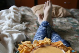 Chipsuri Nachos si Sos De Branza