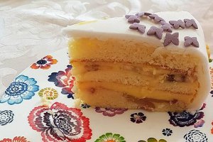 Tort Kira - cu mere caramelizate, banane si crema de vanilie
