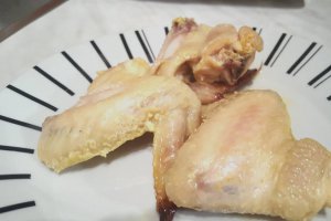 Aripi de pui marinate in lapte la cuptor