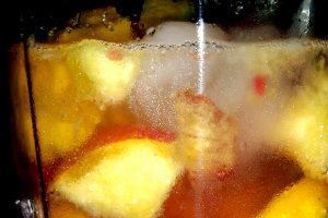 Bautura de vara aromata cu fructe