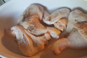 Pulpe de pui cu apio la cuptor