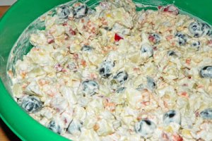 Salata cu legume si maioneza