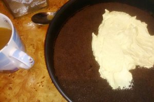 Tort cu ciocolata si vanilie