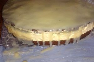 Tort cu ciocolata si vanilie