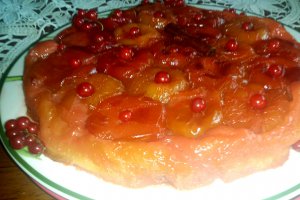 Tarta rasurnata cu prune