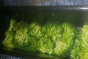 Chec cu raviolis si broccoli