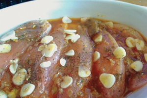 Piept de pui cu ierburi aromate