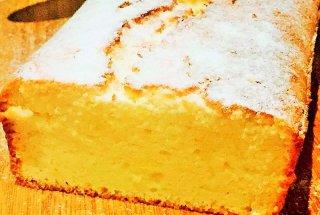 Chec din albusuri cu mascarpone si lamaie
