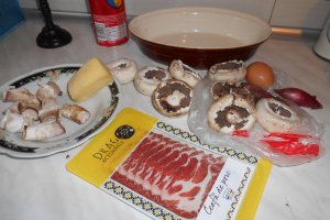 Ciuperci umplute, la cuptor