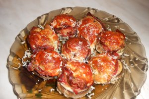 Ciuperci umplute, la cuptor